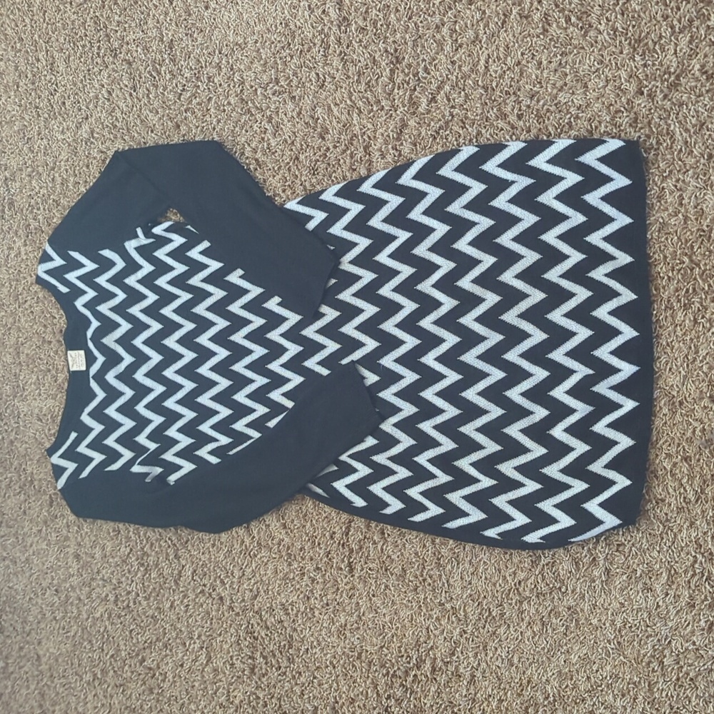 Sweater Dress - Chevron Size M (8-10)